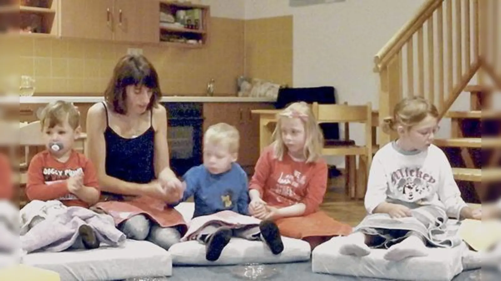 Im Kinderhaus »Sonnenblume« lernten die Kleinen alles zur Handmassage.	 (Foto: BRK)